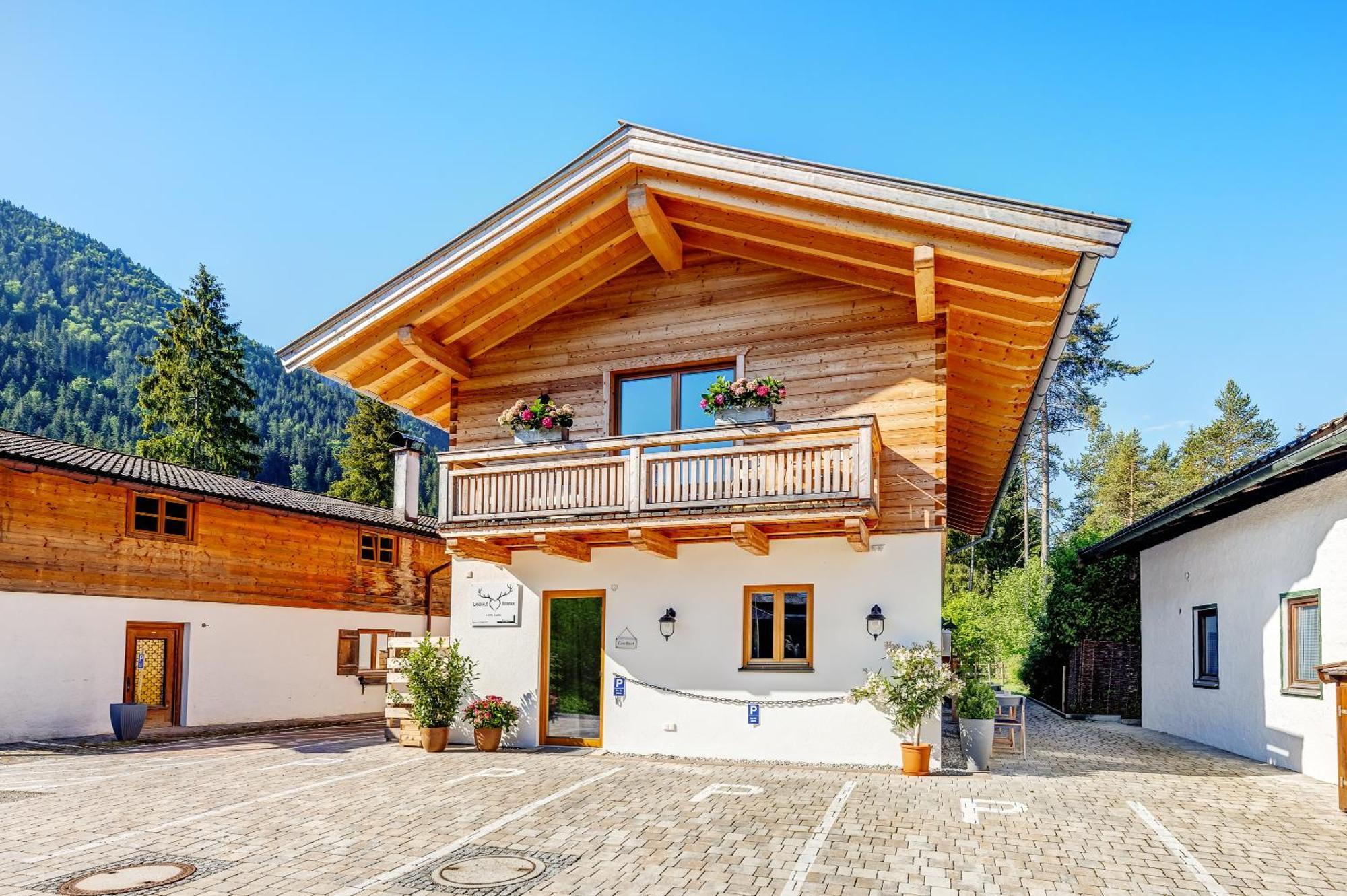 Landhaus Trinis - Kleine Kaffee Tee Theke Mit Kuehlschrank - Parkplatz Роттах-Егерн Екстер'єр фото